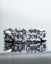 Load image into Gallery viewer, PETITE CLUSTERED ETERNITY BAND
